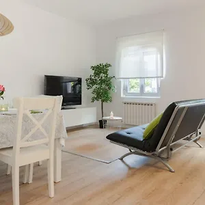 Alai Apartment
